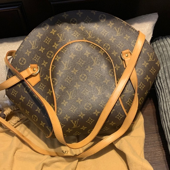 Louis Vuitton Handbags - Louis Vuitton Monogram Brown Shoulder Bag